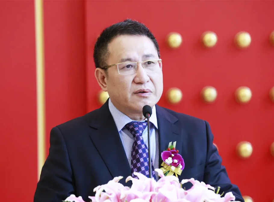 Sailing with determination and breaking through waves - Chairman Hu Jiada's New Year's speech