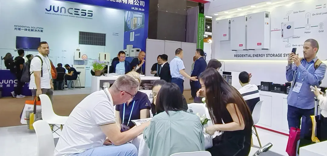 Ritar Group makes its debut at the 137th Canton Fair, showcasing China's intelligent new paradigm of safe energy storage to the world